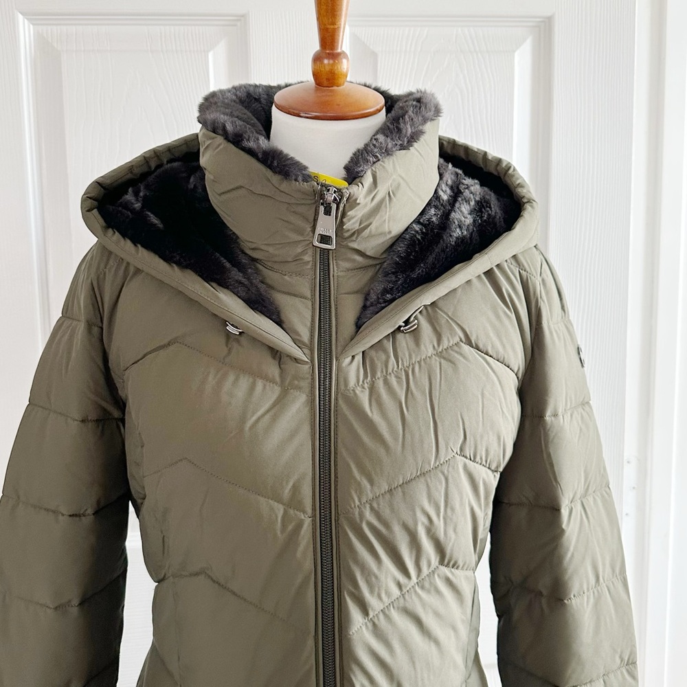 Andrew Mark Women's Olive Hooded Puffer Coat - Picture 2 of 7